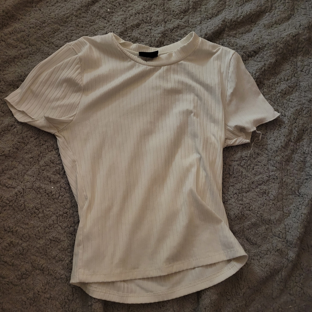 Rue21 Classic White Ribbed Short Sleeve Top